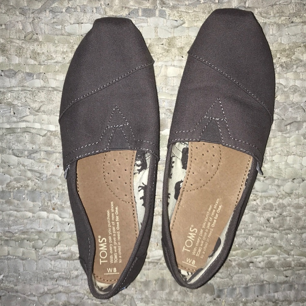 Toms Shoes